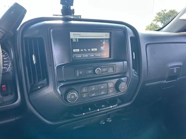 chevrolet silverado 1500 2018 3GCUKPEC4JG216423 image chevrolet silverado 1500 2018 3GCUKPEC4JG216423 image